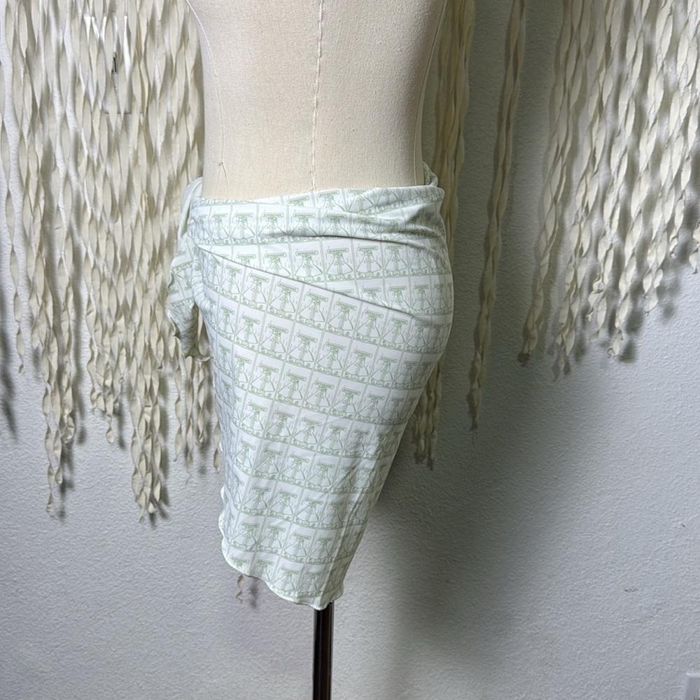 Burberry London Green and White Sarong or Hair Scarf - Picture 2 of 12